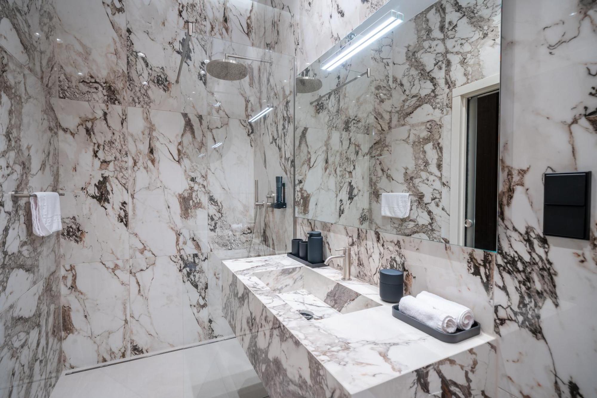 Damas Suites Budapest Ngoại thất bức ảnh