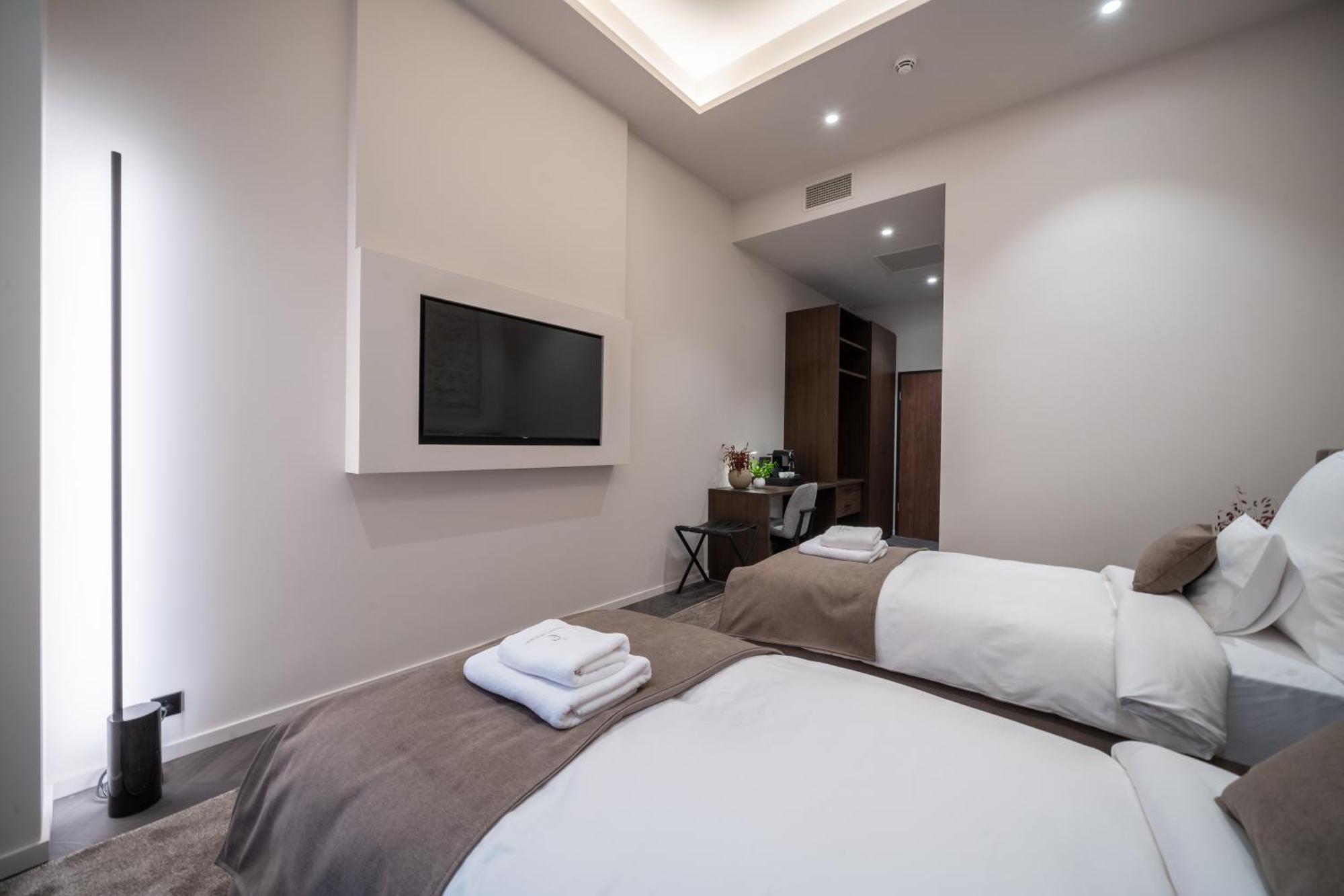 Damas Suites Budapest Ngoại thất bức ảnh
