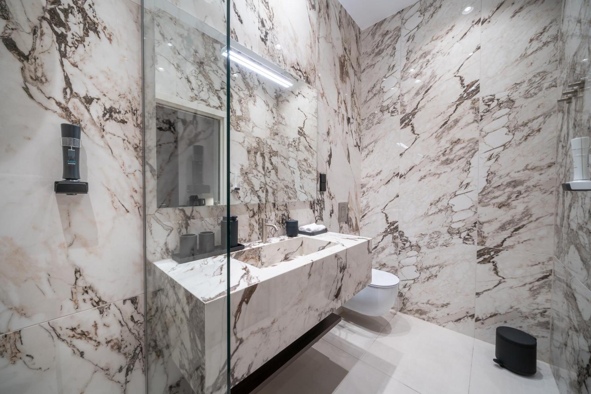 Damas Suites Budapest Ngoại thất bức ảnh