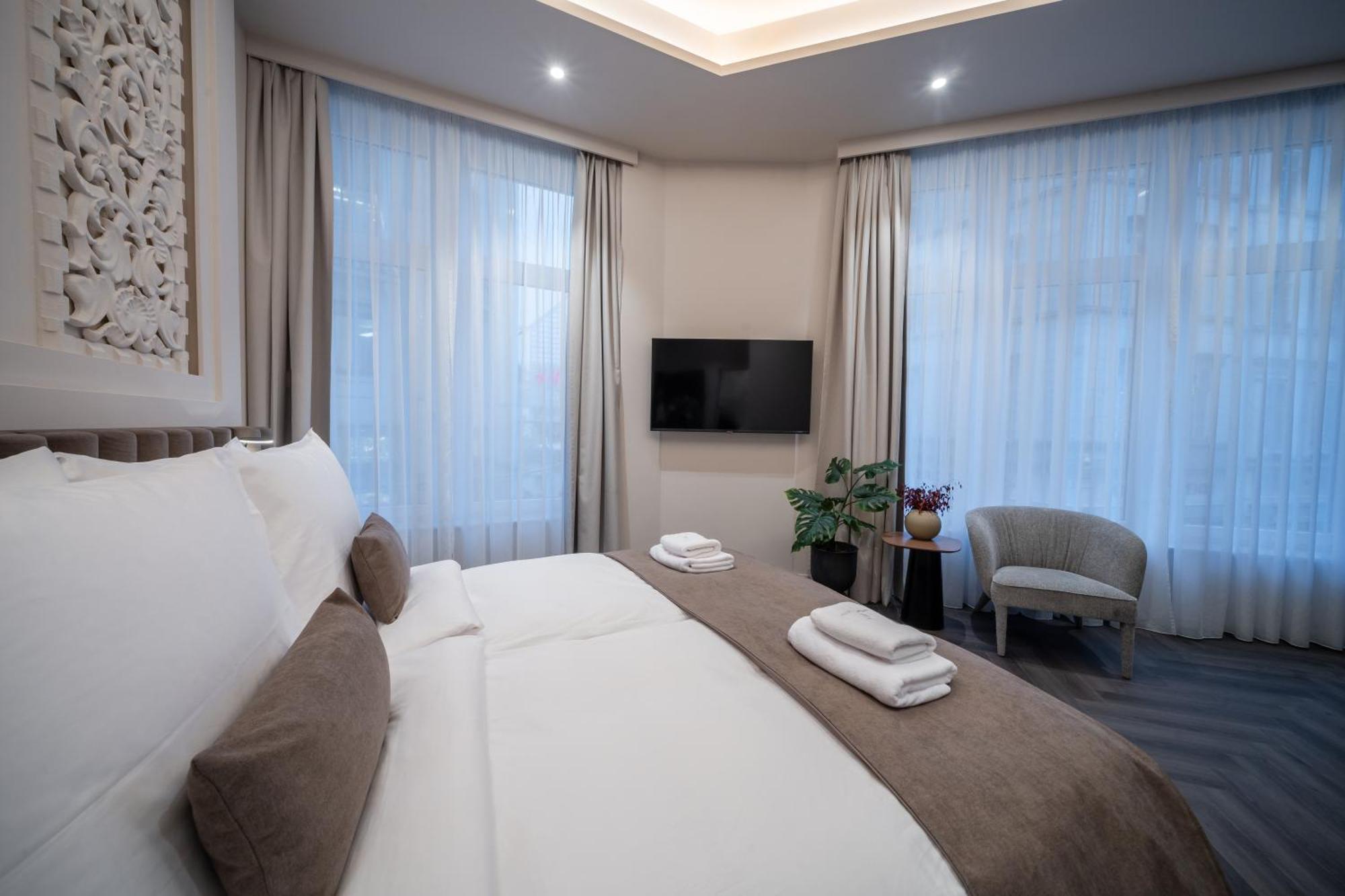 Damas Suites Budapest Ngoại thất bức ảnh